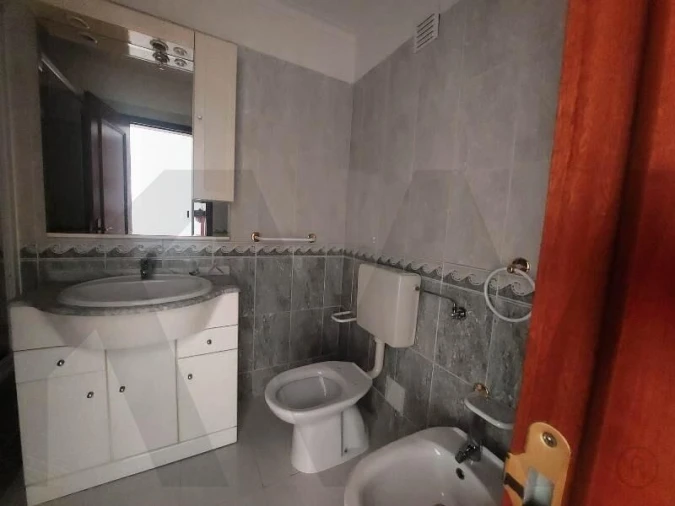 Apartamento T2 para Arrendamento em Algueirão-Mem Martins Foto 10