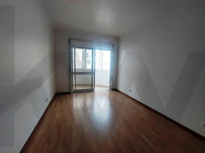 Apartamento T2 para Arrendamento em Algueirão-Mem Martins Foto 13