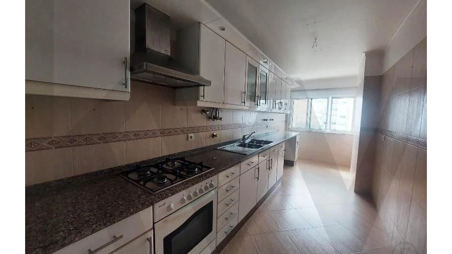 Apartamento T2 para Arrendamento em Algueirão-Mem Martins