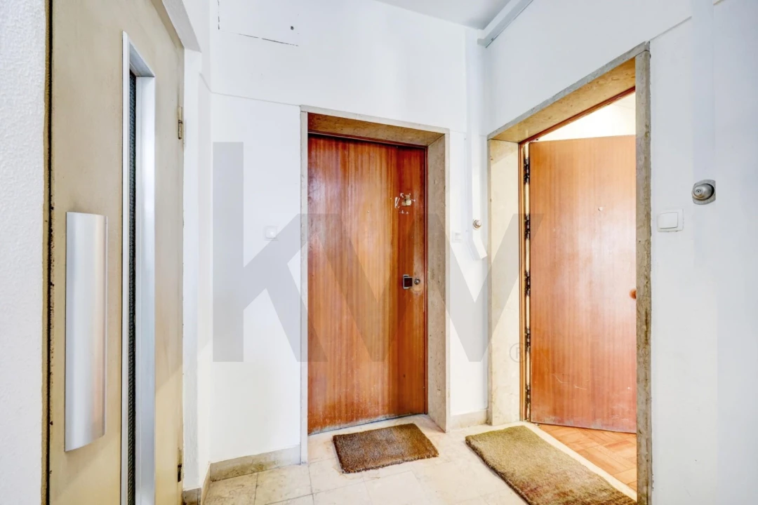 Apartamento T2 para Arrendamento em Avenidas Novas Foto 13