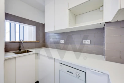 Apartamento T2 para Arrendamento em Avenidas Novas