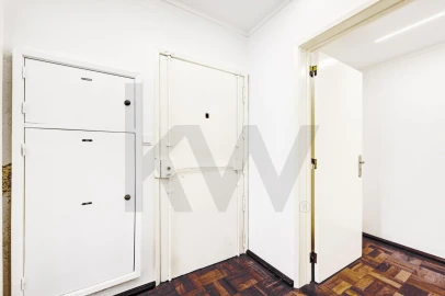 Apartamento T2 para Arrendamento em Avenidas Novas