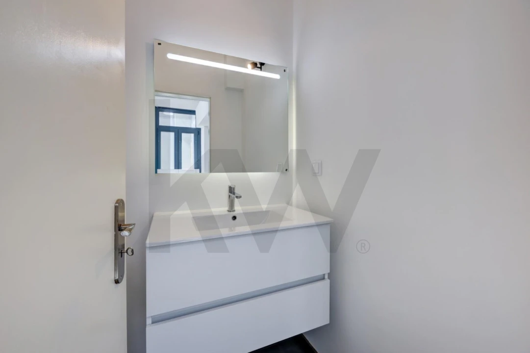 Apartamento T2 para Arrendamento em Avenidas Novas Foto 35