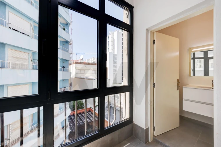 Apartamento T2 para Arrendamento em Avenidas Novas Foto 39