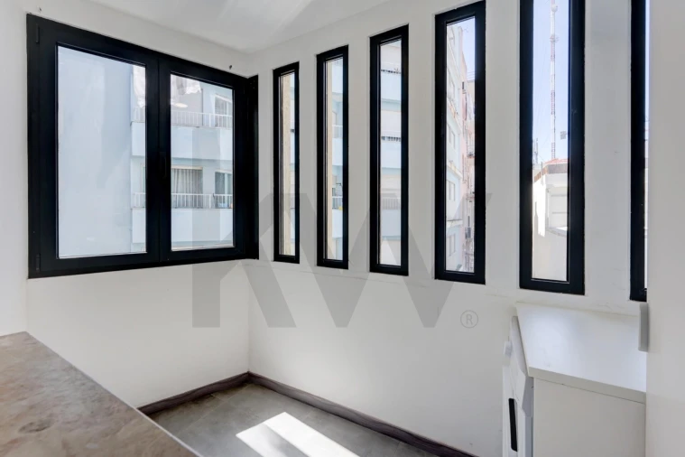 Apartamento T2 para Arrendamento em Avenidas Novas Foto 28