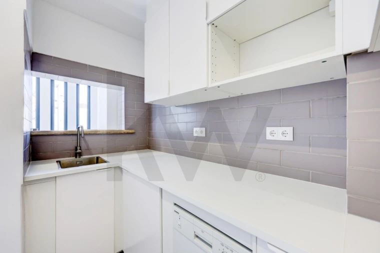 Apartamento T2 para Arrendamento em Avenidas Novas Foto 4