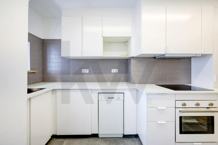 Apartamento T2 para Arrendamento em Avenidas Novas Foto 6