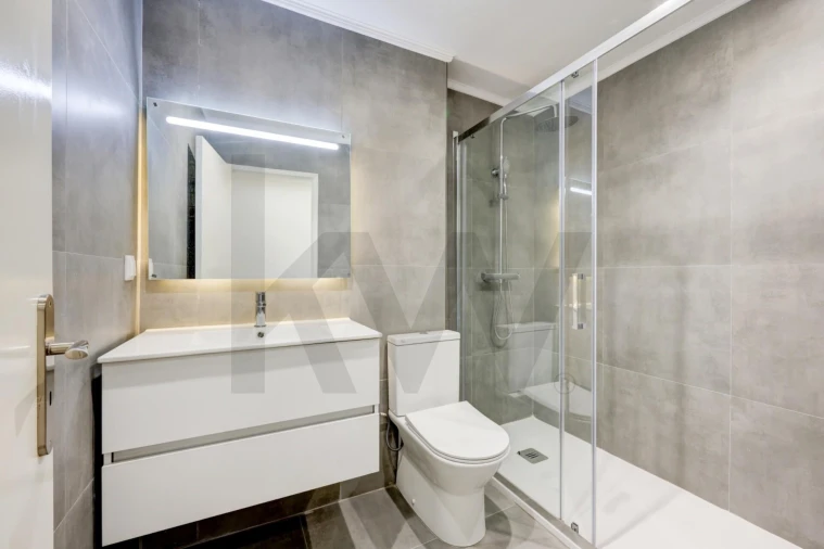 Apartamento T2 para Arrendamento em Avenidas Novas Foto 36