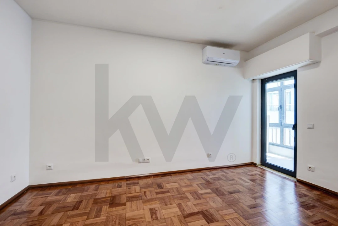 Apartamento T2 para Arrendamento em Avenidas Novas Foto 19