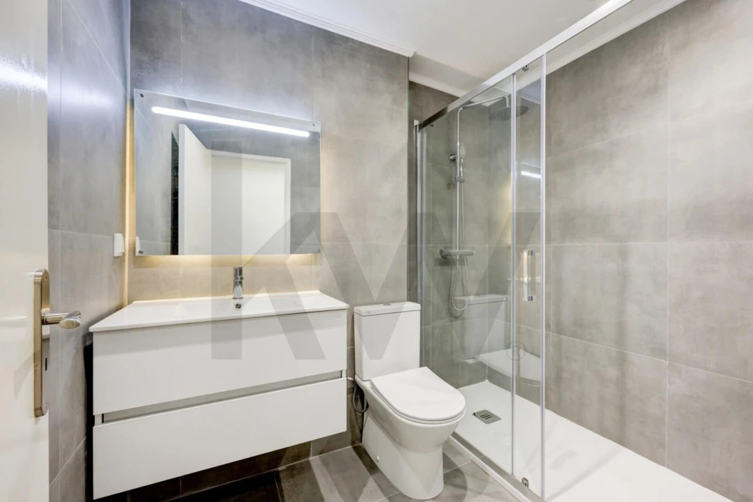 Apartamento T2 para Arrendamento em Avenidas Novas Foto 36