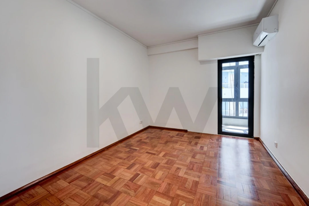 Apartamento T2 para Arrendamento em Avenidas Novas Foto 26