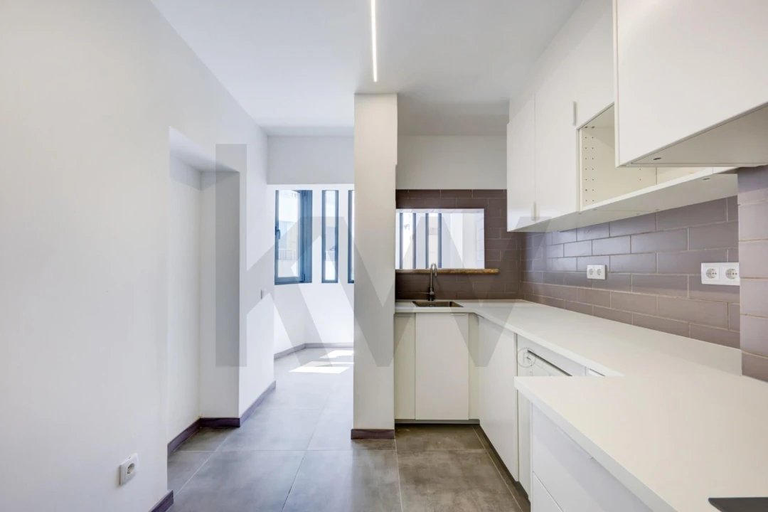 Apartamento T2 para Arrendamento em Avenidas Novas Foto 3