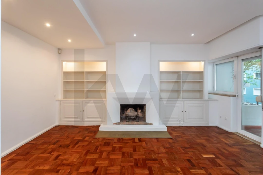 Apartamento T2 para Arrendamento em Avenidas Novas Foto 10