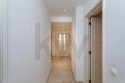 Apartamento T2 para Arrendamento em Avenidas Novas