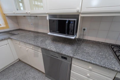 Apartamento T2 para Arrendamento em Avenidas Novas