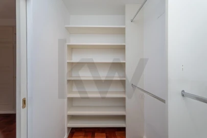 Apartamento T2 para Arrendamento em Avenidas Novas