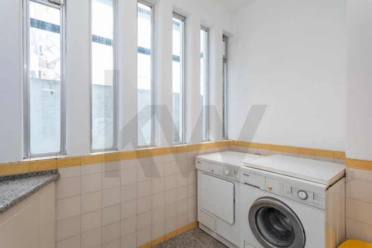 Apartamento T2 para Arrendamento em Avenidas Novas Foto 46