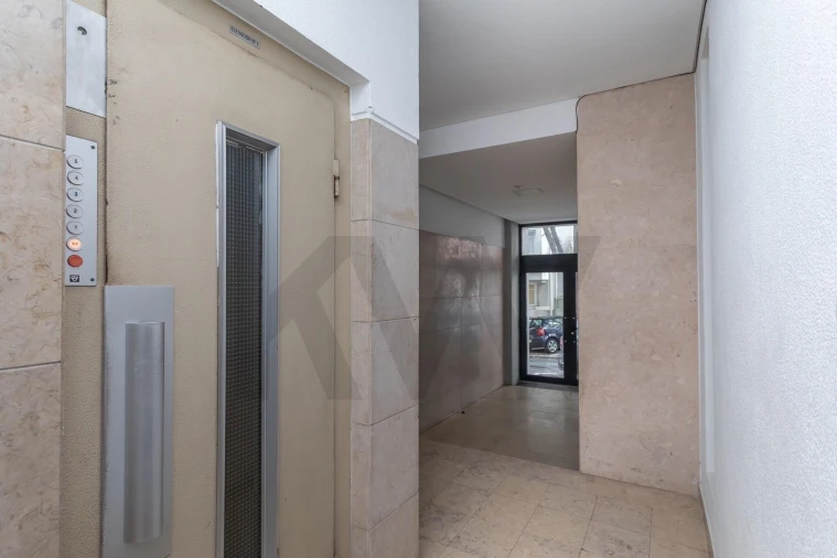 Apartamento T2 para Arrendamento em Avenidas Novas Foto 54