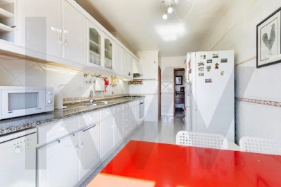 Apartamento T2 para Arrendamento em Cacém e São Marcos