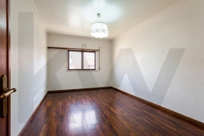 Apartamento T2 para Arrendamento em Cacém e São Marcos