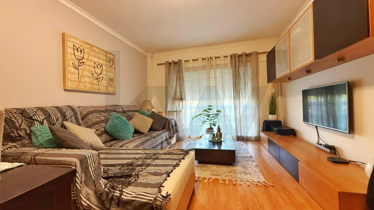Apartamento T3 para Venda em Corroios Foto 3