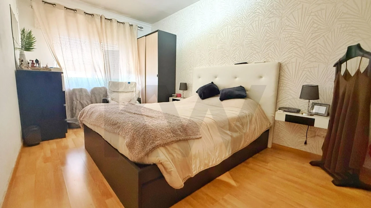 Apartamento T3 para Venda em Corroios Foto 12