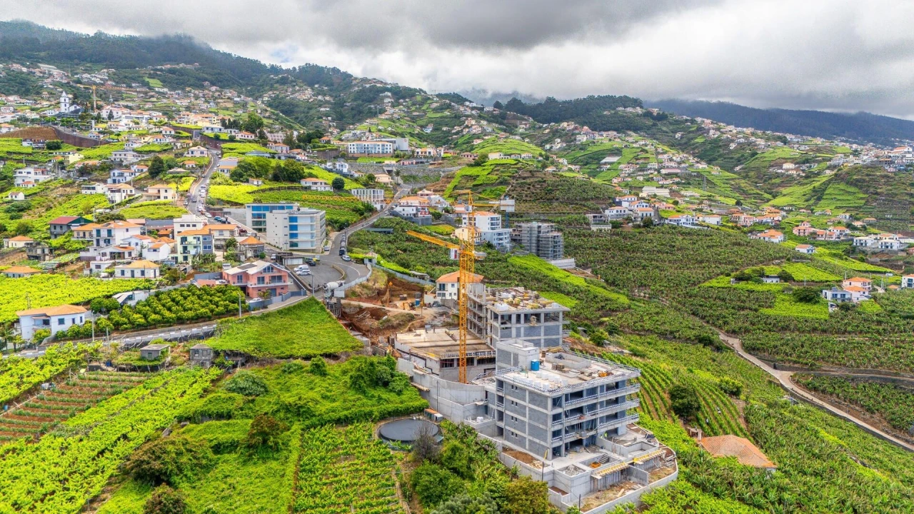 Apartamento T3 para Venda em Camara de Lobos Foto 23