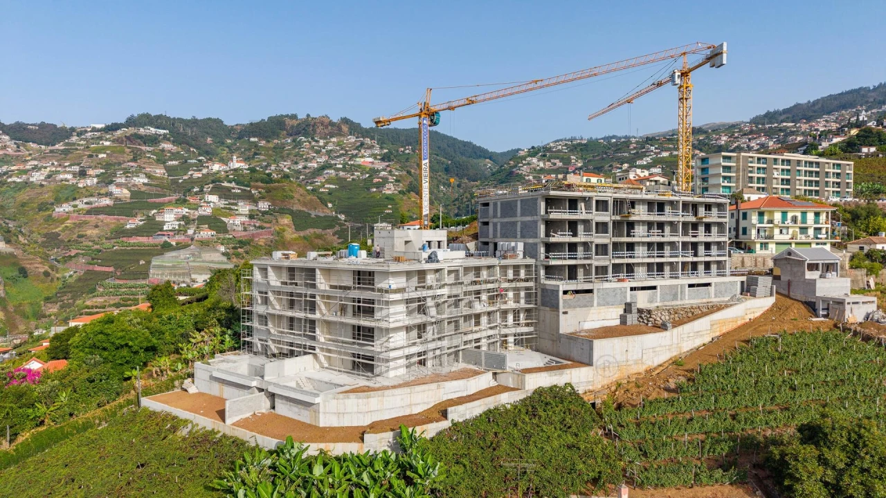 Apartamento T3 para Venda em Estreito de Camara de Lobos Foto 22