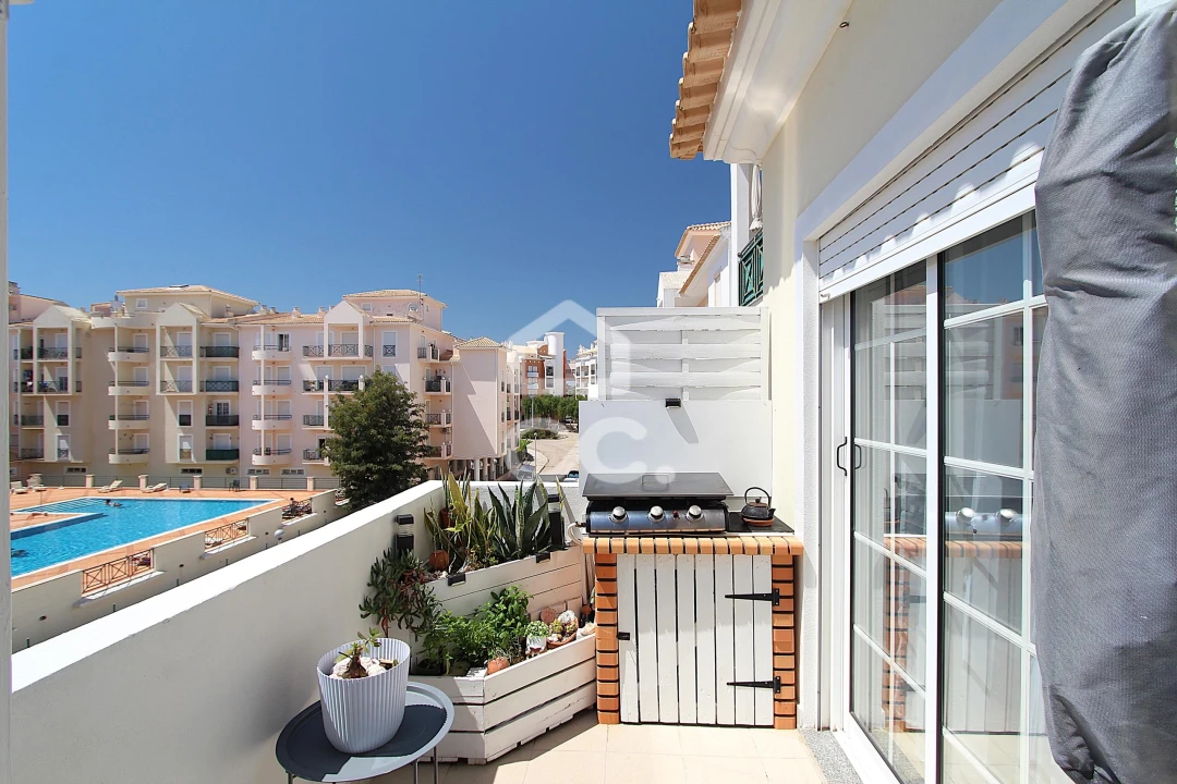 Apartamento T2 para Venda em Armação de Pera Foto 2
