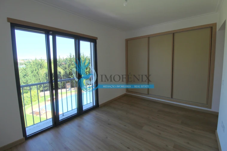 Moradia T3 para Venda em Guia Foto 20
