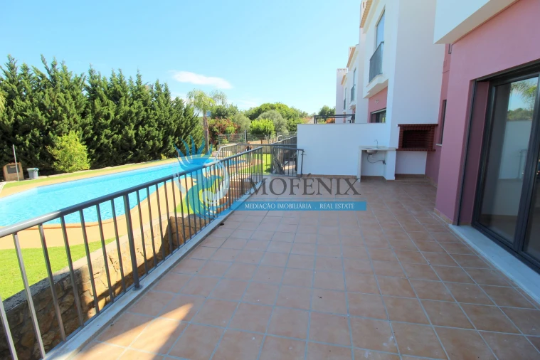 Moradia T3 para Venda em Guia Foto 3