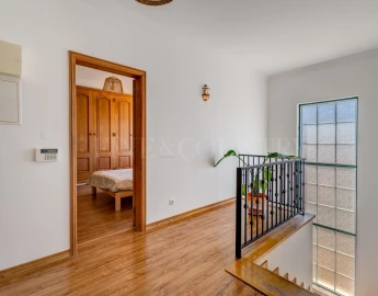 Moradia T5 para Venda em Olhão
