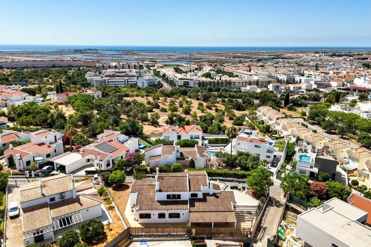 Moradia T4 para Venda em Tavira (Santa Maria e Santiago) Foto 4