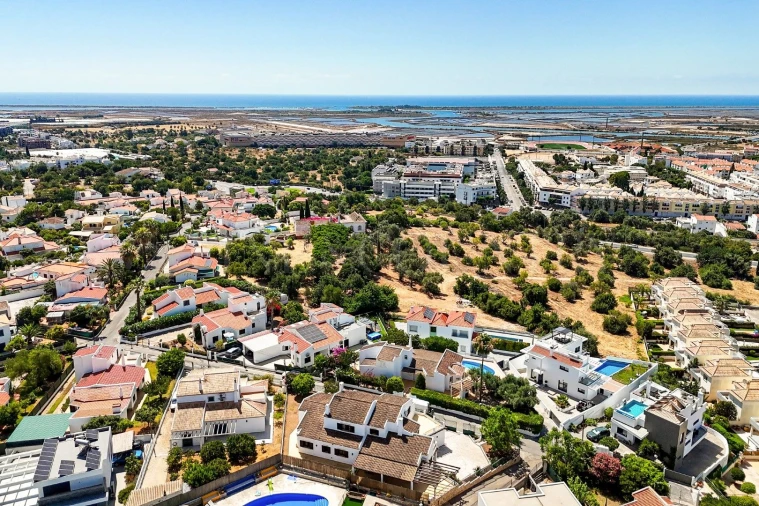 Moradia T4 para Venda em Tavira (Santa Maria e Santiago) Foto 32