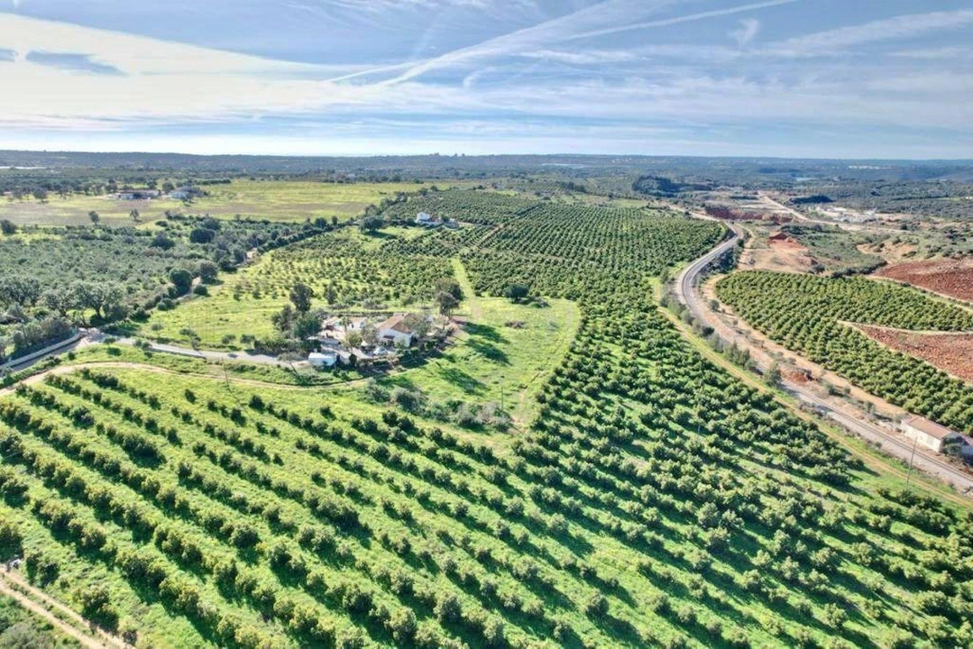 Moradia T4 para Venda em Estômbar e Parchal Foto 32