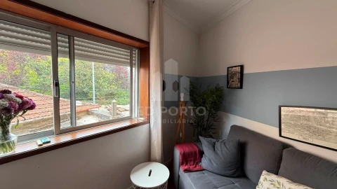 Apartamento T2 para Arrendamento em Santa Marinha
