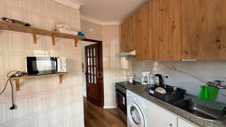 Apartamento T2 para Arrendamento em Santa Marinha Foto 5