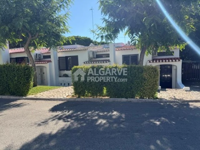 Moradia T2 para Venda em Albufeira e Olhos de Água Foto 21