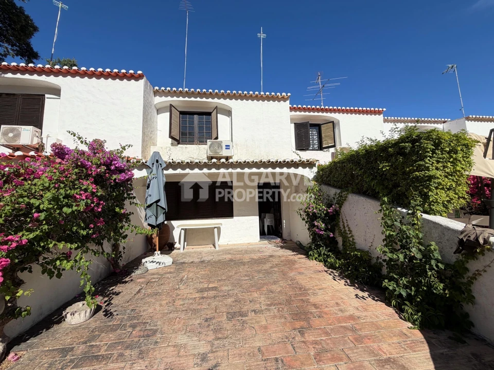Moradia T2 para Venda em Albufeira e Olhos de Água Foto 5