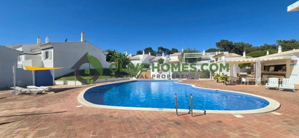 Moradia T1 para Venda em Quarteira