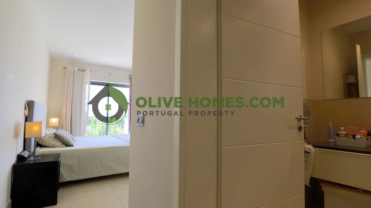 Apartamento T2 para Venda em Quarteira Foto 19