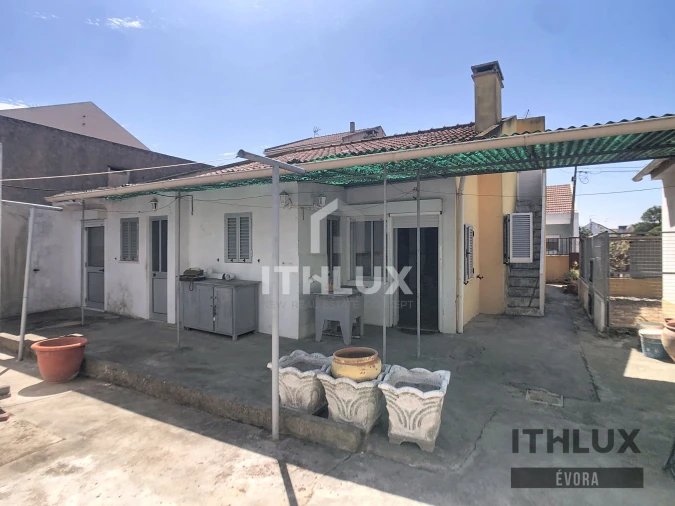 Moradia T2 para Venda em Vendas Novas Foto 5