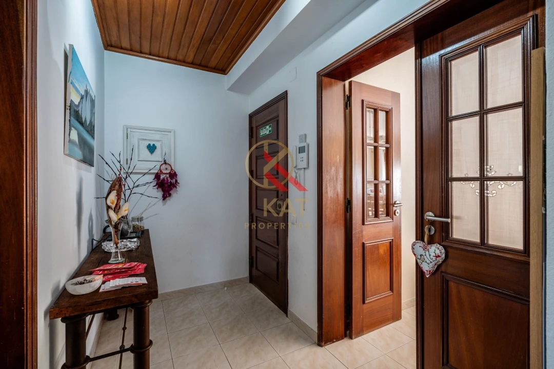 Apartamento T3 para Venda em Lagos (São Sebastião e Santa Maria) Foto 2