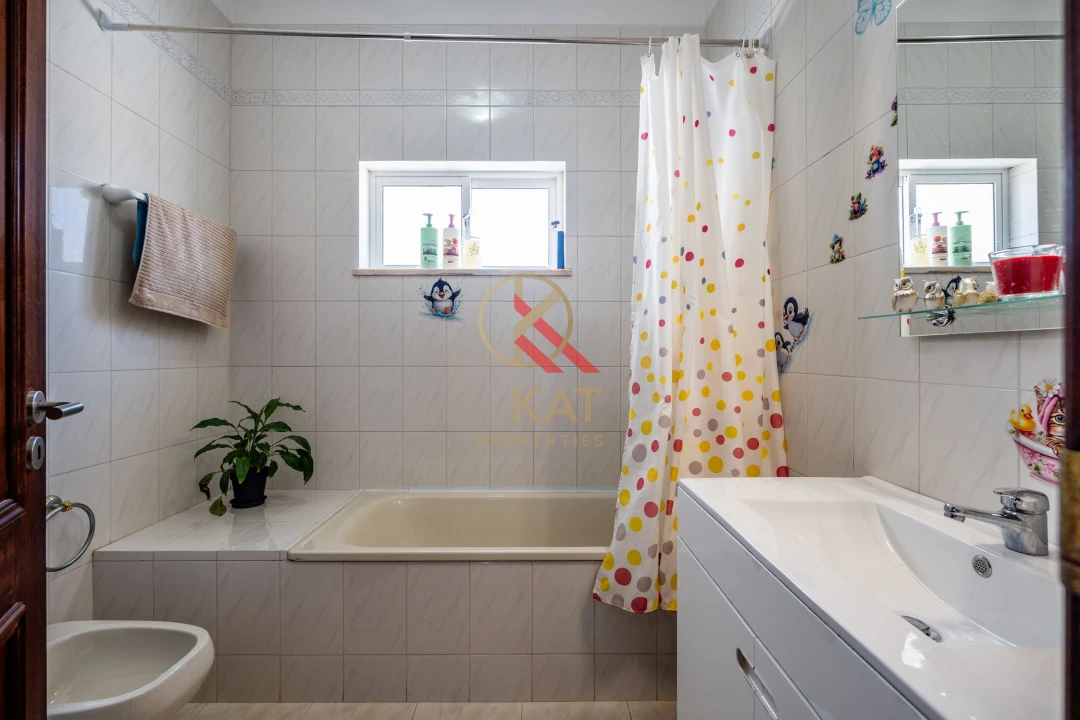 Apartamento T3 para Venda em Lagos (São Sebastião e Santa Maria) Foto 13