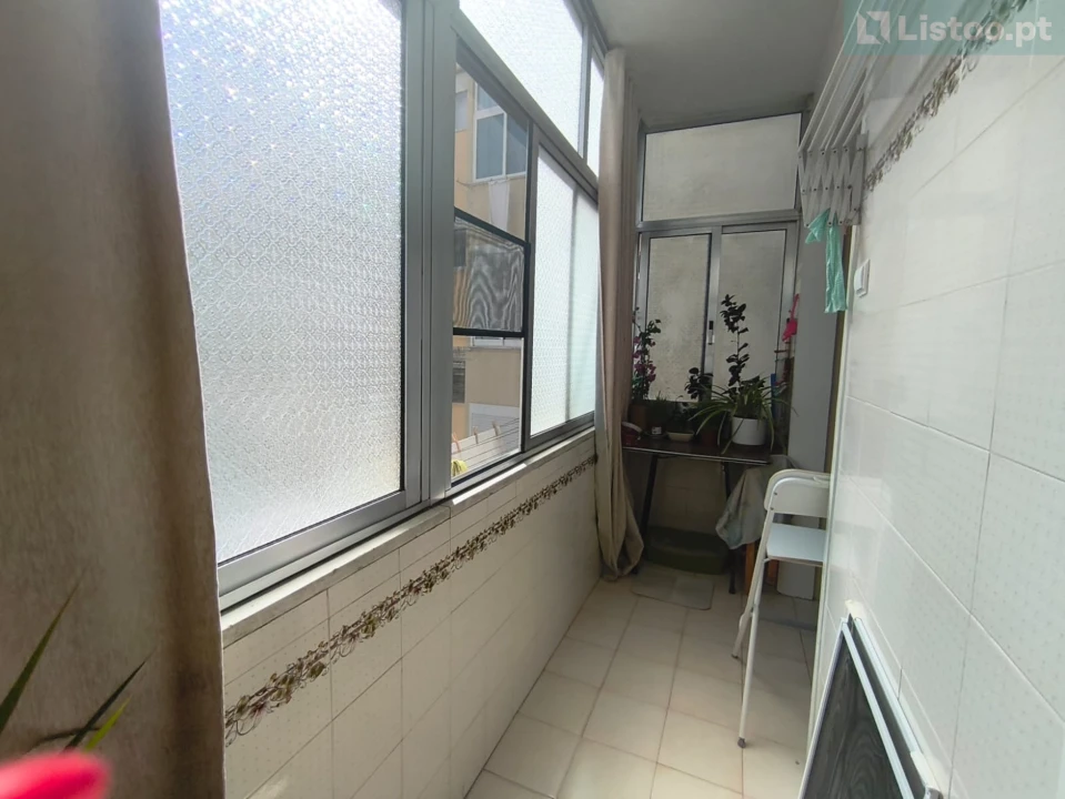 Apartamento T2 para Venda em Ajuda Foto 9