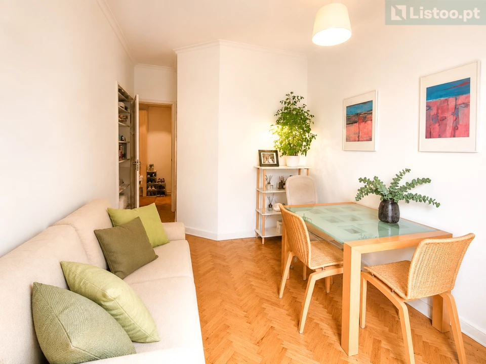 Apartamento T2 para Venda em Ajuda Foto 2