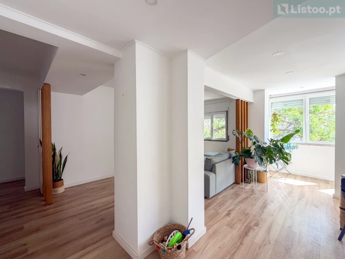 Apartamento T3 para Venda em Algés, Linda-A-Velha e Cruz Quebrada-Dafundo Foto 2