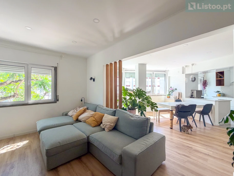 Apartamento T3 para Venda em Algés, Linda-A-Velha e Cruz Quebrada-Dafundo Foto 1