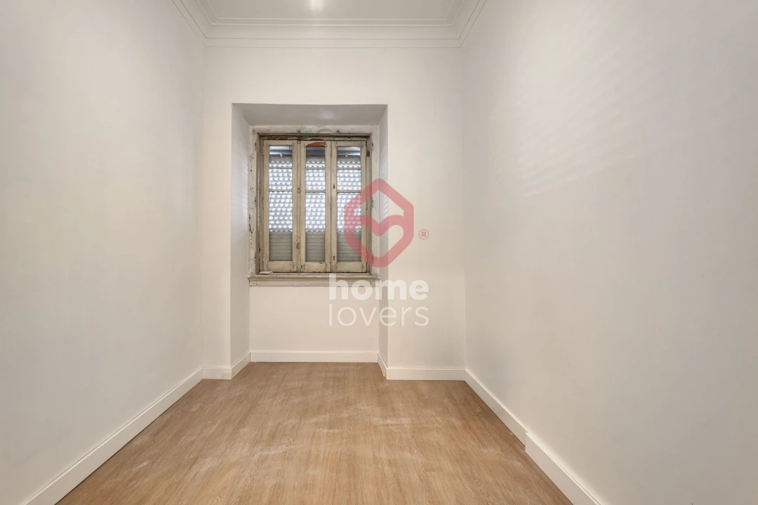 Apartamento T3 para Venda em Areeiro Foto 4