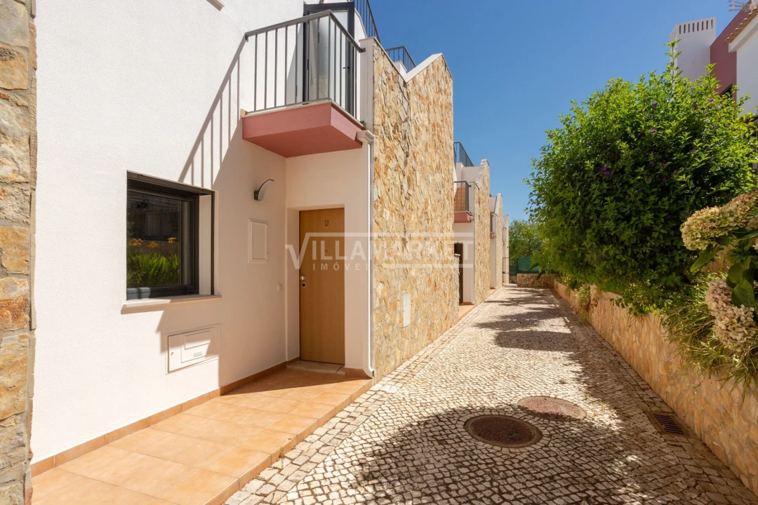 Moradia T3 para Venda em Guia Foto 4